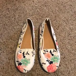 Old Navy Floral Flats
